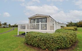 10 Cheviot View
